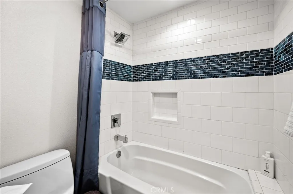 8 Bonita Lane, Palm Desert, California 92260 home-pic-18